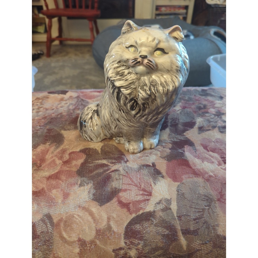 Vintage 1980s Handpainted Ceramic Black/White Sitting Persian Cat~7.5" tall